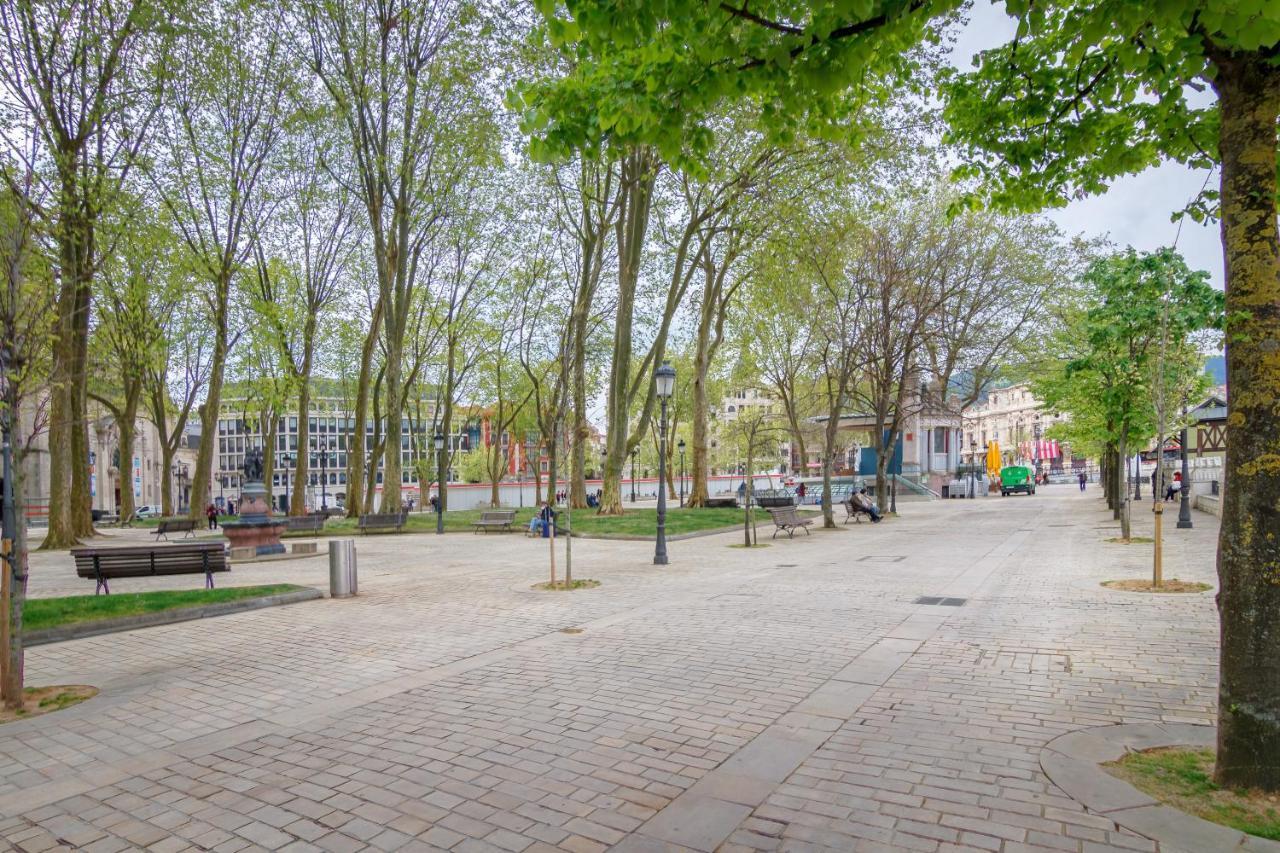 Paseo Del Arenal En El Casco Viejo Apartman Bilbao Kültér fotó